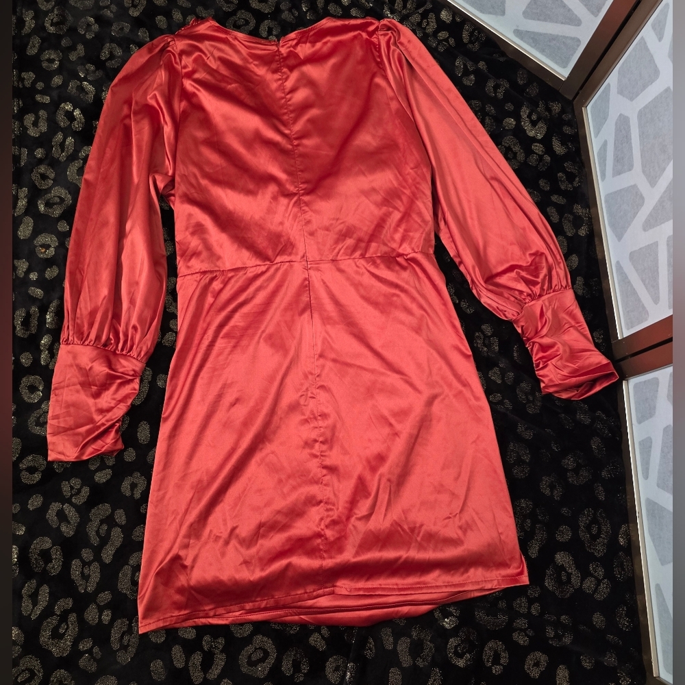 Simplee Plus Cut-Out Ruched Dress | Size 2XL - Picture 5 of 5
